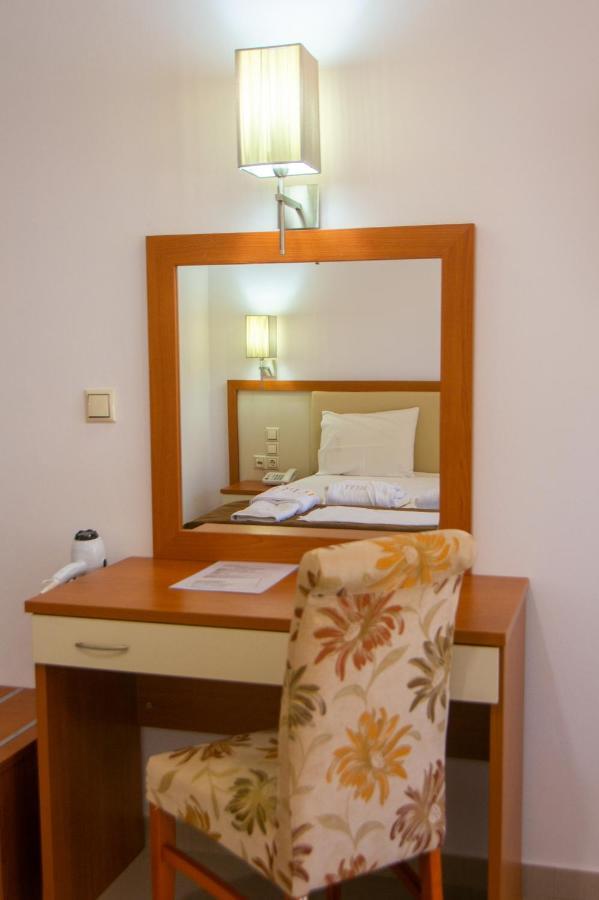 Riviera Perdika Hotel Zewnętrze zdjęcie